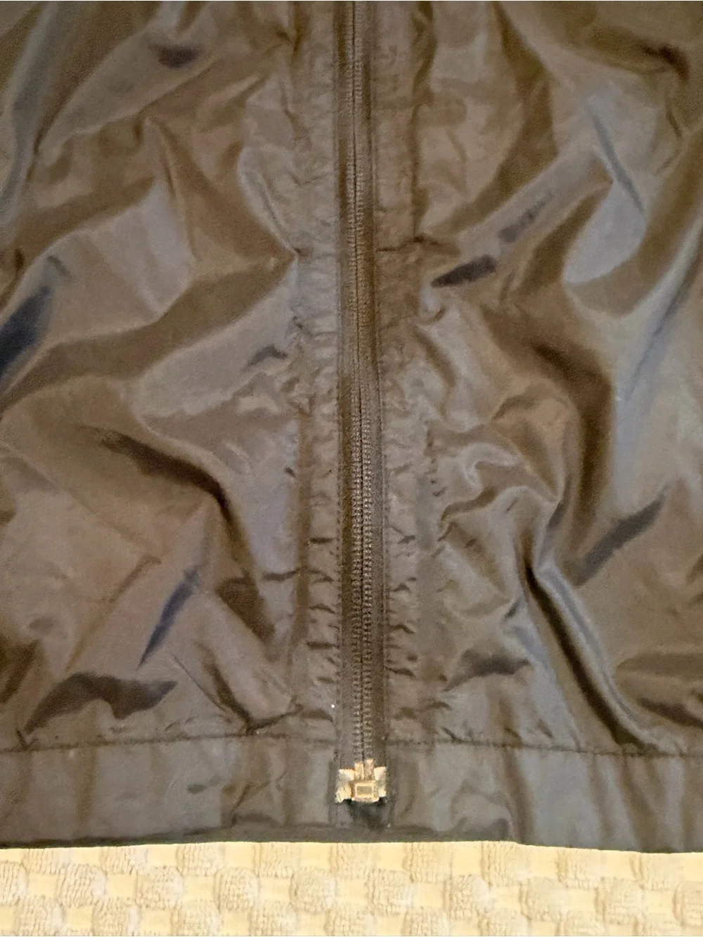 The North Face Boys 10/22 Black Hooded Windbreaker Jacket